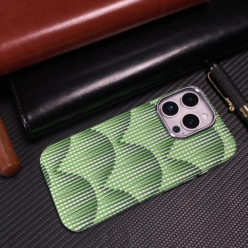 Applicable iPhone17promax Kevlar Carbon Fiber Textured Wave Magnetic Apple 16 Hard PC Phone Case iPhone 17