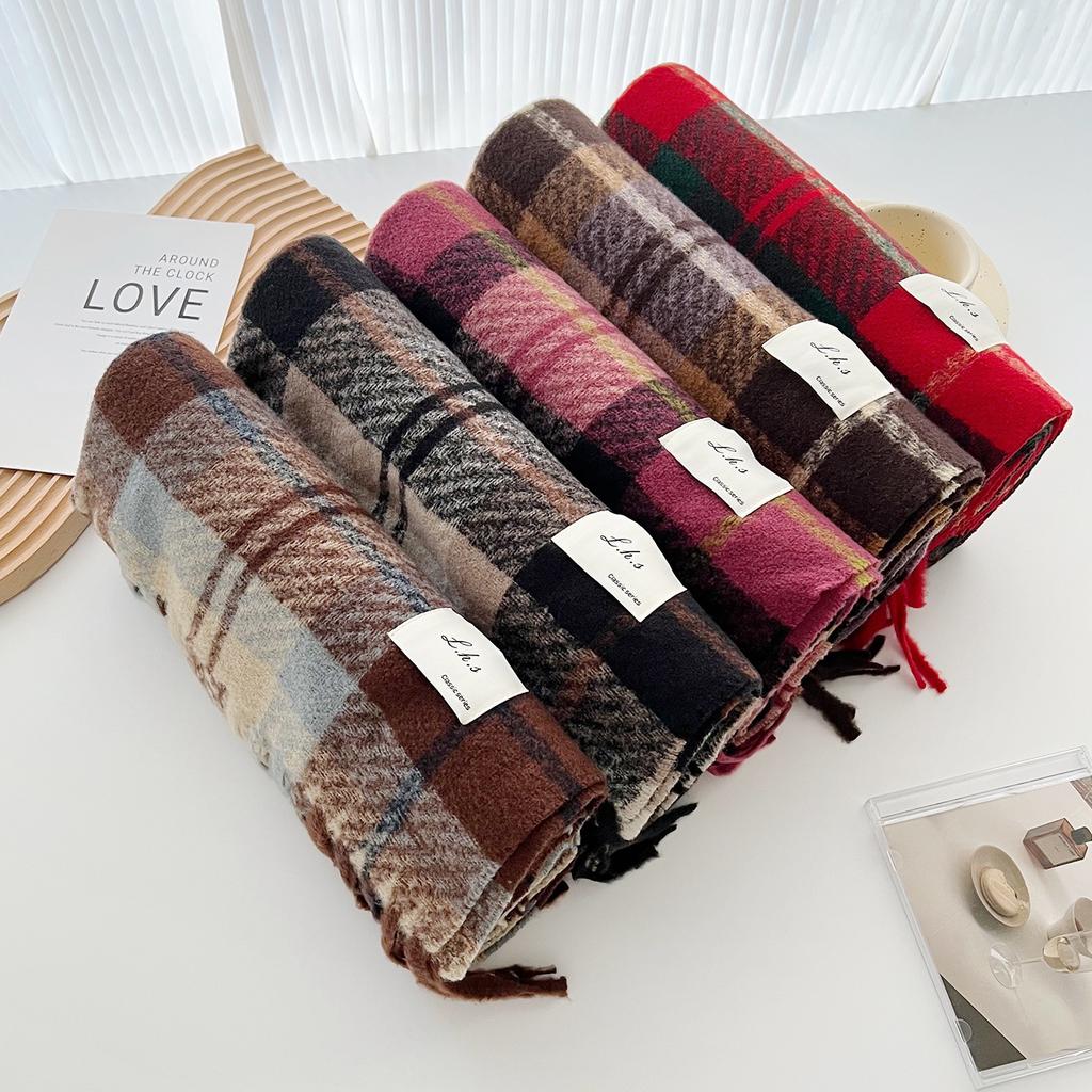 Korean Atmosphere Retro Plaid Scarf Women's Winter Imitation Cashmere Long Thick Warm Scarf Versatile Trend Scarf