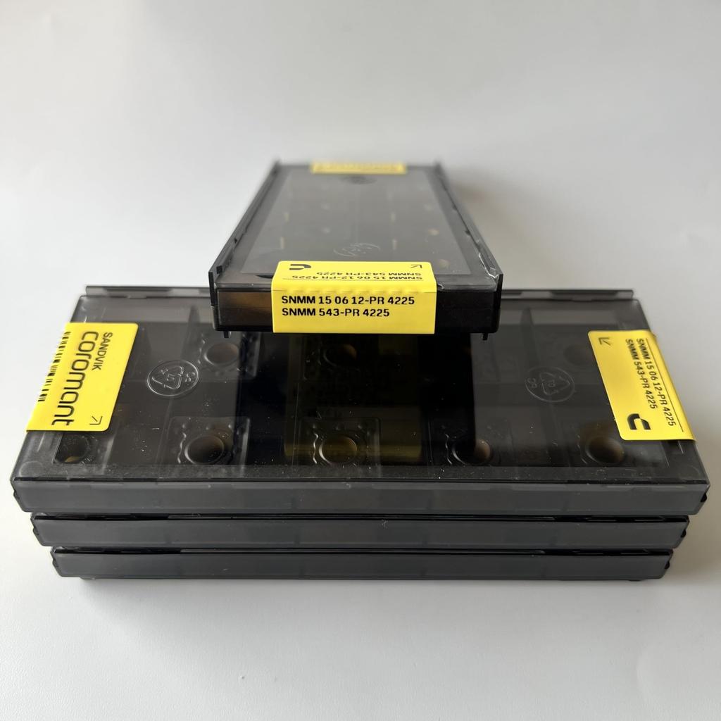 SANDVIK / SNMM150612-PR 4225 / Original Swedish hard alloy blade 10 Pcs