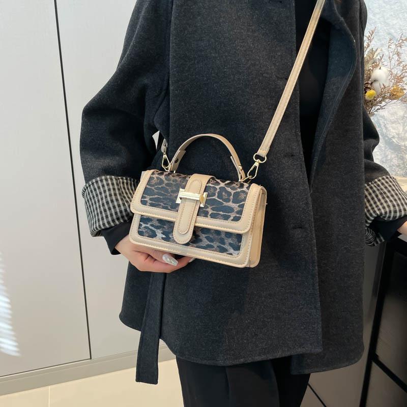 2025 Spring New Retro Personality Temperament Leopard Print Portable Small Square Bag Women's Fashion Shoulder Messenger Commuter Women's Bag