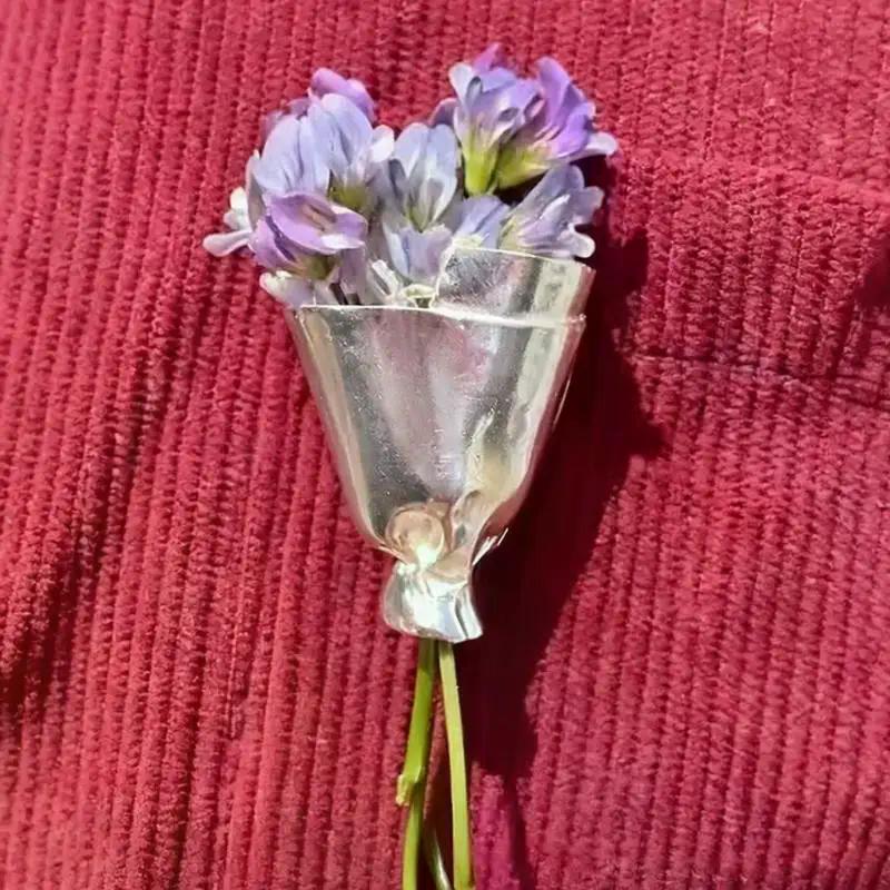 1Pz Spilla Fioriera Vintage Elegante Vaso Spilla Metallica per Donne Piccole Spille Fiore Fascino Gioielli Accessori Regali
