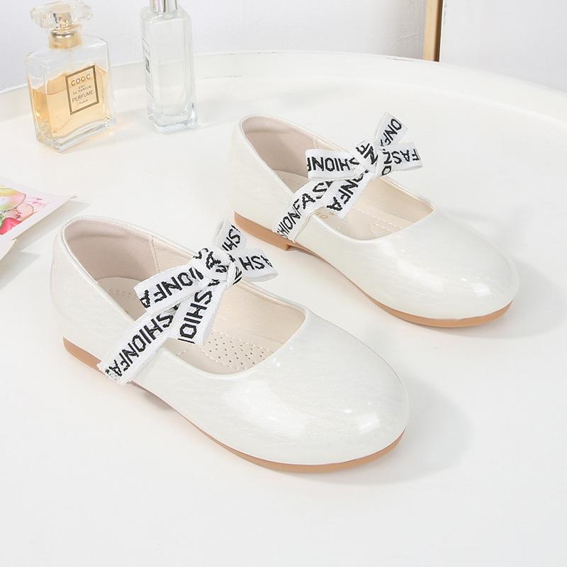 

Girls Flat Shoes New Letters Ribbons Children Shoes Princess Patent Leather Shoes for Girls Mary Jane Toddler Shoes 27 (Insole 17.5cm) белый