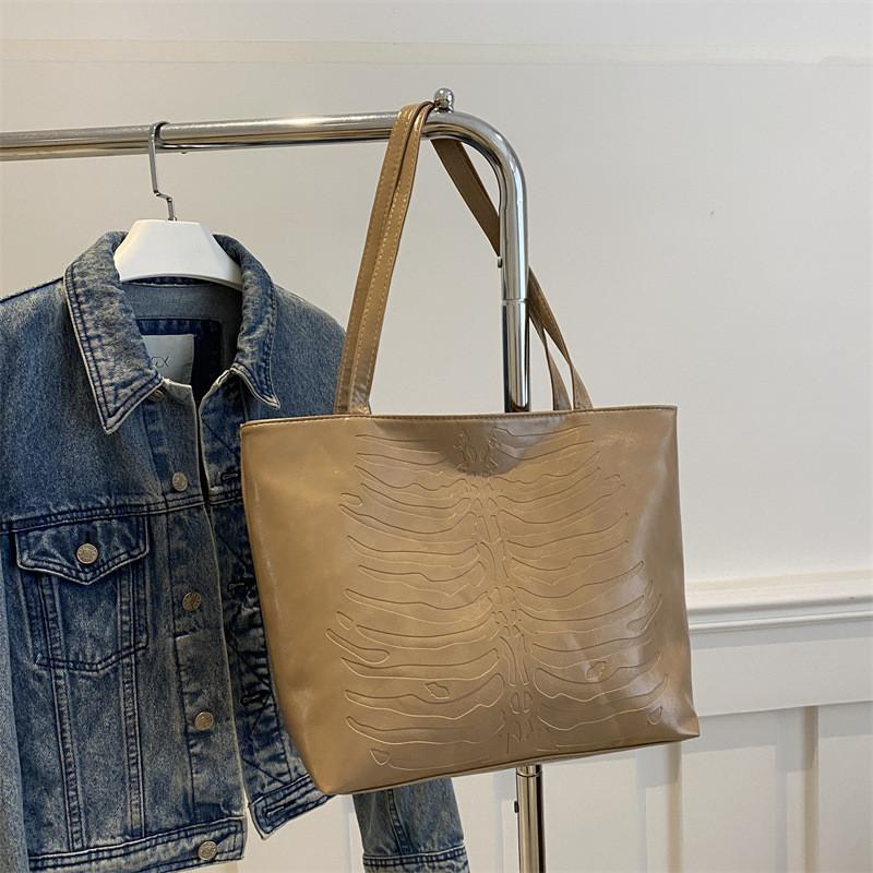 

Modern Large Capacity Shoulder Tote Bag For Women Street Fashion Casual Carry All Handbag In Multiple Colors хакі