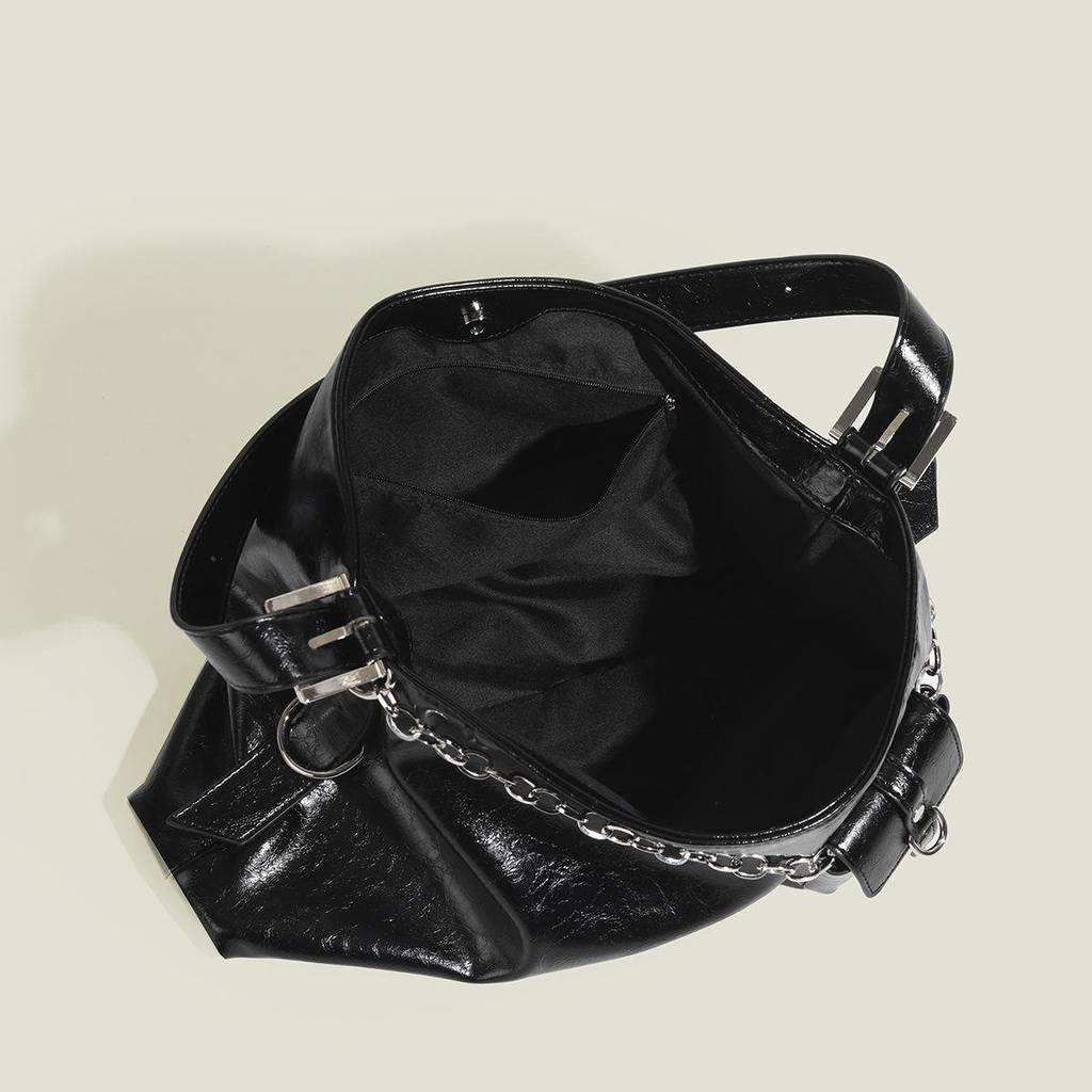2025 Simple Underarm Bag: Large Capacity, All-match Fashion, Casual Commuter Shoulder Tote for Spring & Summer