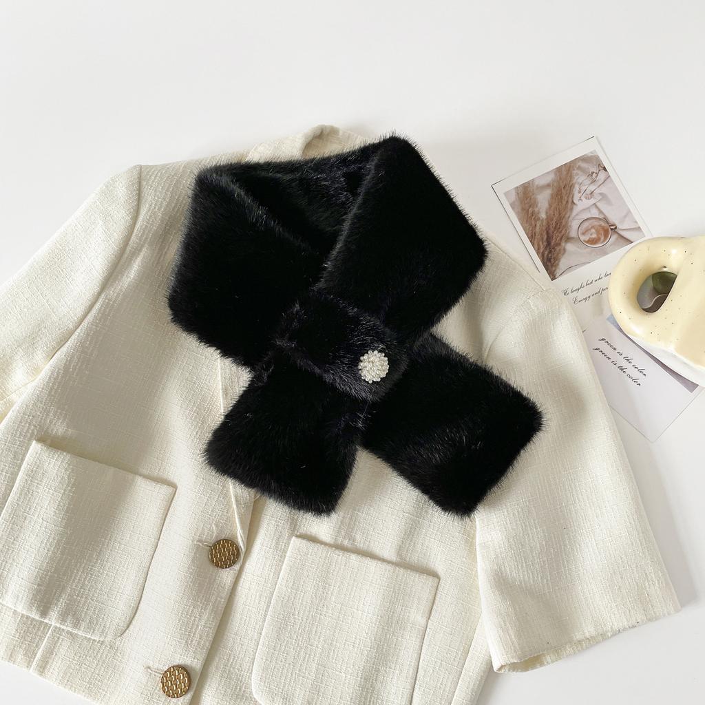 Korean style minimalist and versatile furry collar scarf, autumn/winter faux rabbit fur neck scarf, solid color warm ambiance, cross-fur collar