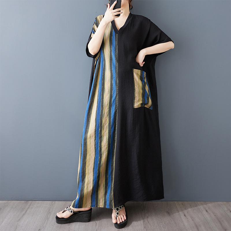 

Реальное фото Летнее тонкое хлопково-льняное принтованное тонкое платье с V-образным вырезом, короткими рукавами и контрастной цветной вставкой, черное, длинное Large size average size