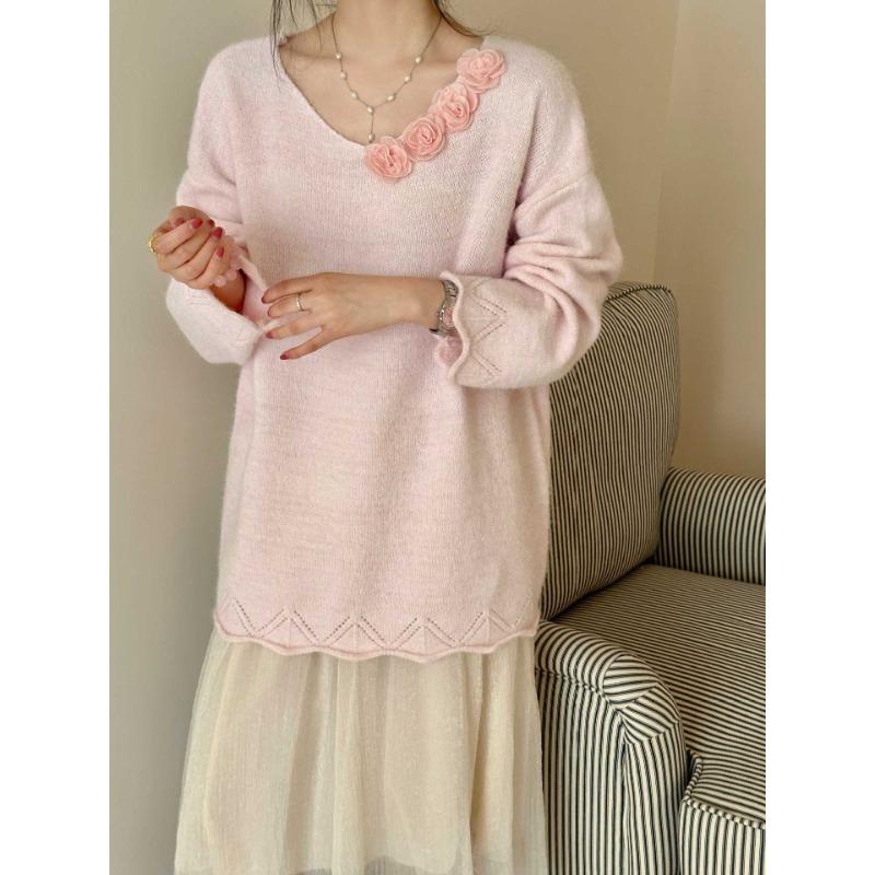 Early Autumn New Three-dimensional Flower Design Sweater Pullover Soft Waxy Loose Gentle Wind Knitted Sweater Top Women