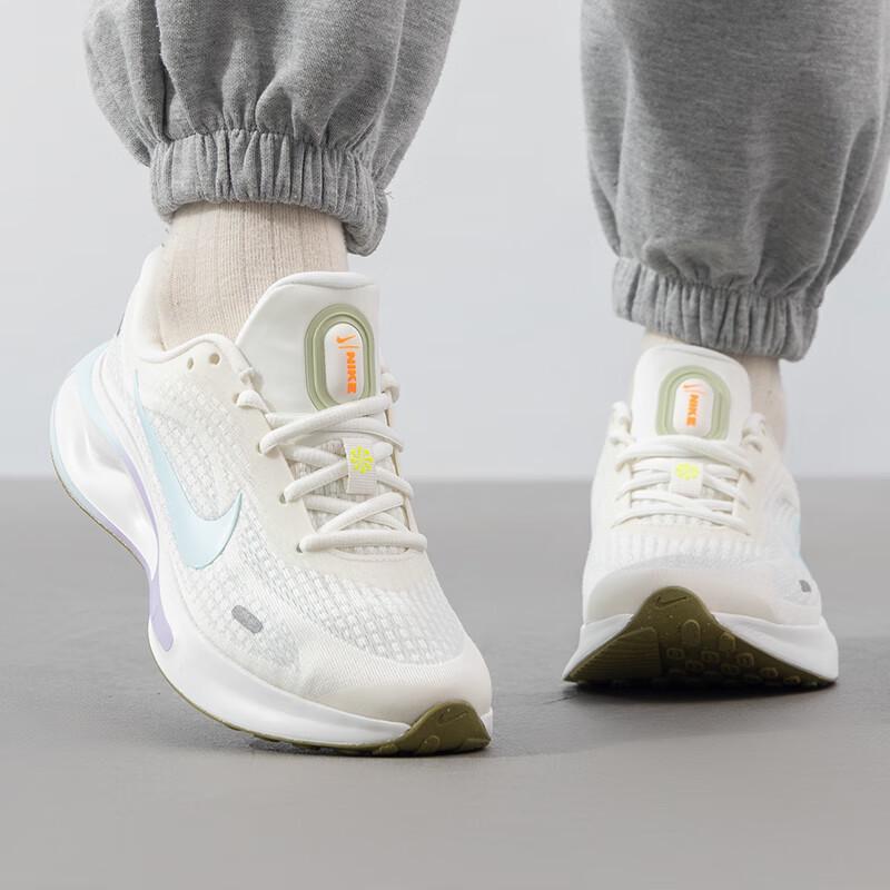 Nike Women s Lightweight Breathable Running Shoes HV1798-141 8