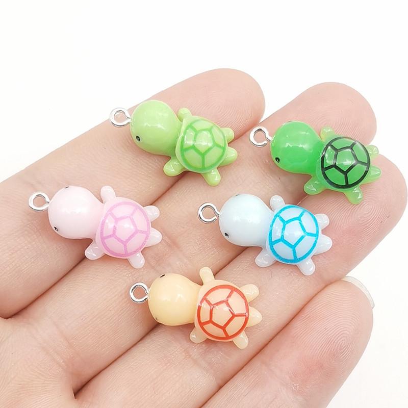 5pcs Cute Mini Fun Green Turtle Charms Animal Resin Pendant for Jewelry Making Accessories DIY Earrings Necklace Keychain
