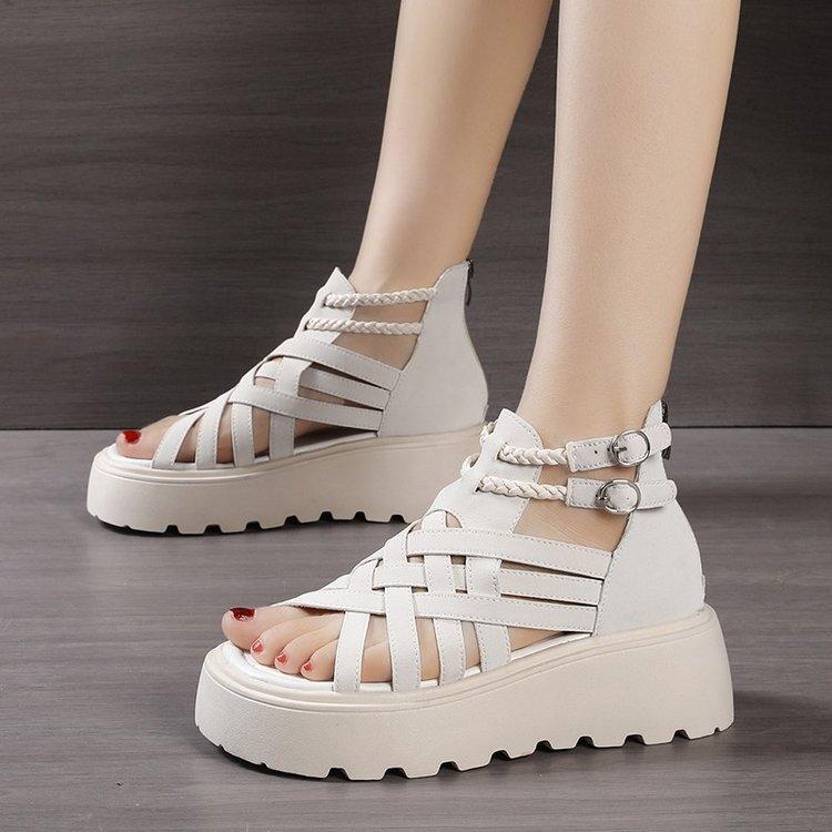 Women's Shoes 2025 Summer New Roman Sandals Women's Flat Thick Heel Fairy Wind Hollow Platform College Wind Open-toed Shoes