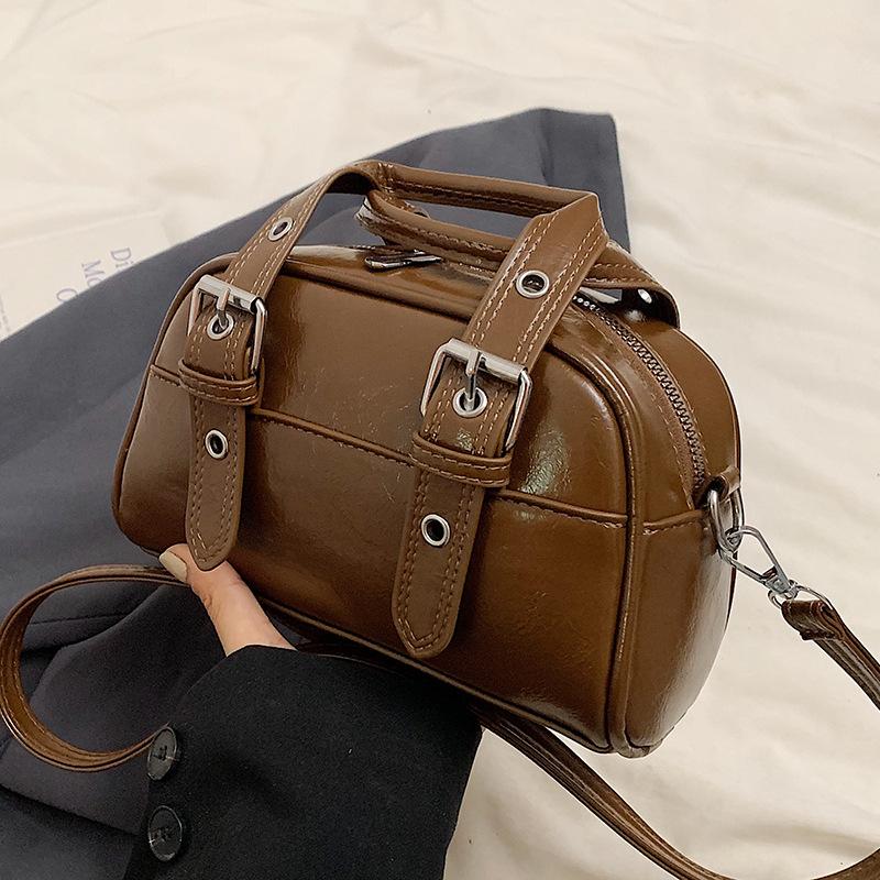 

Hot-selling trendy cool locomotive style niche design Boston bag versatile personality fashionable shoulder messenger bag women