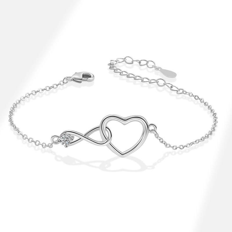 

Sweet Cool Hollow Heart Diamond Necklace And Bracelet Set Fashionable Two Piece Jewelry Kit For Women