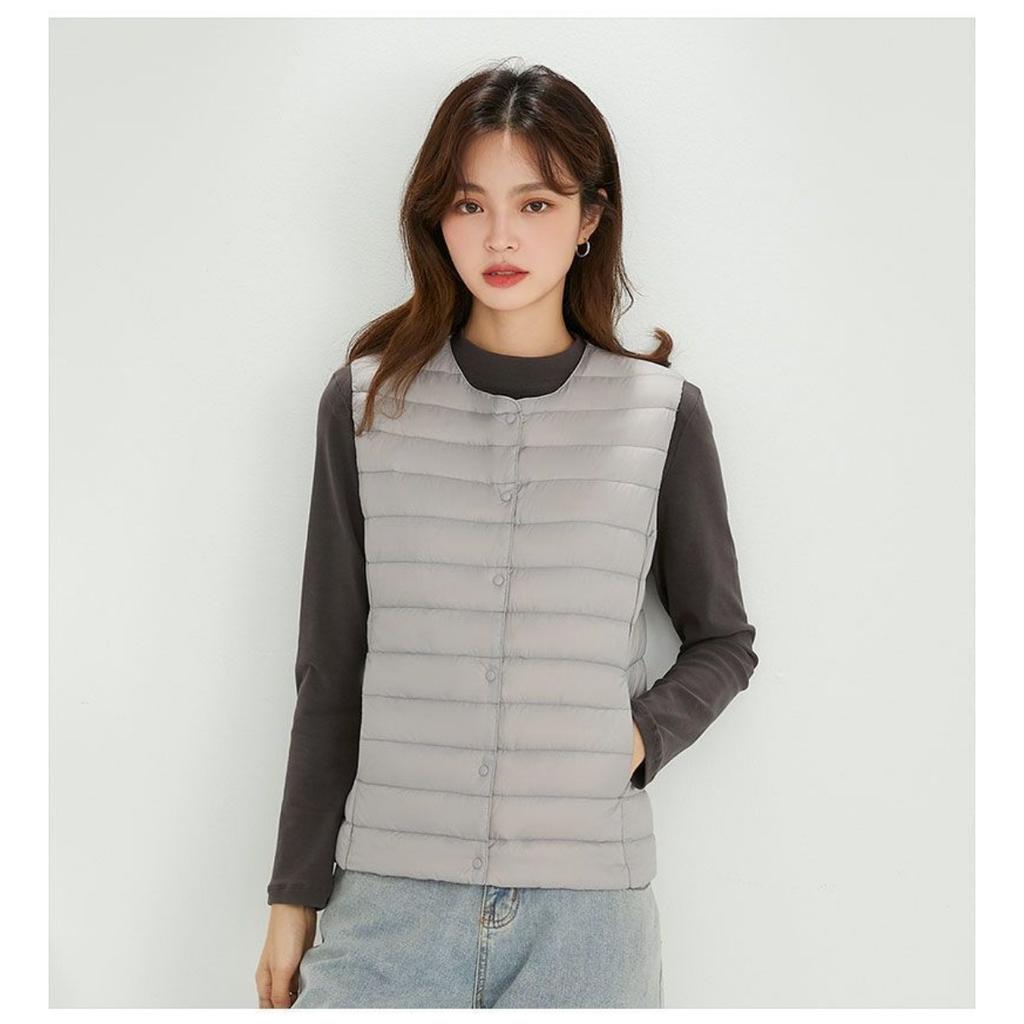 Women's V Neck Sleeveless Down Vest Regular Fit Commuter Style Lightweight Puffer Vest