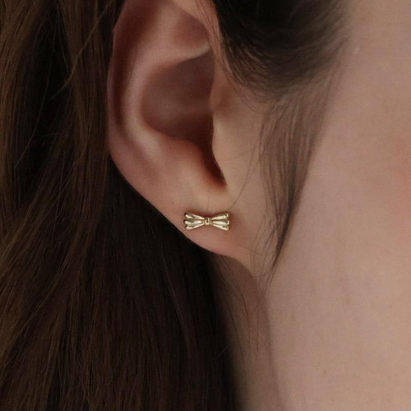 BEFORE MOONRISE [14K] Sunshine Ribbon Earrings GE234