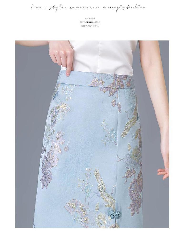 Spring 2025 Gold Silk Jacquard Midi Skirt: Chinese Style Bodycon for Women