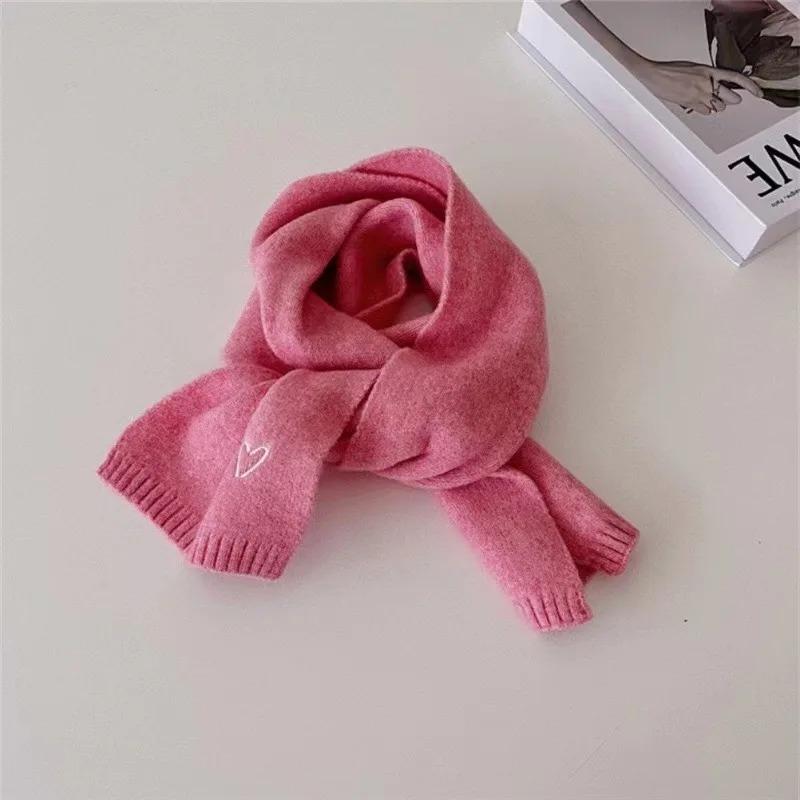 Wersja koreańska szalika dziecięcego jesienno-zimowego dla chłopców i dziewczynek ciepły miłość styl zagraniczny wszechstronny śliniaczek dla niemowląt trend