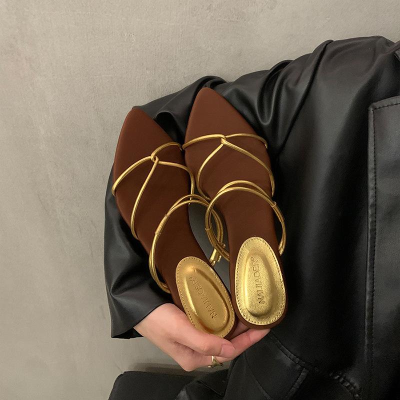 Temperament open-toed pointed beautiful slippers women's summer wear new two-way low-heeled sandals