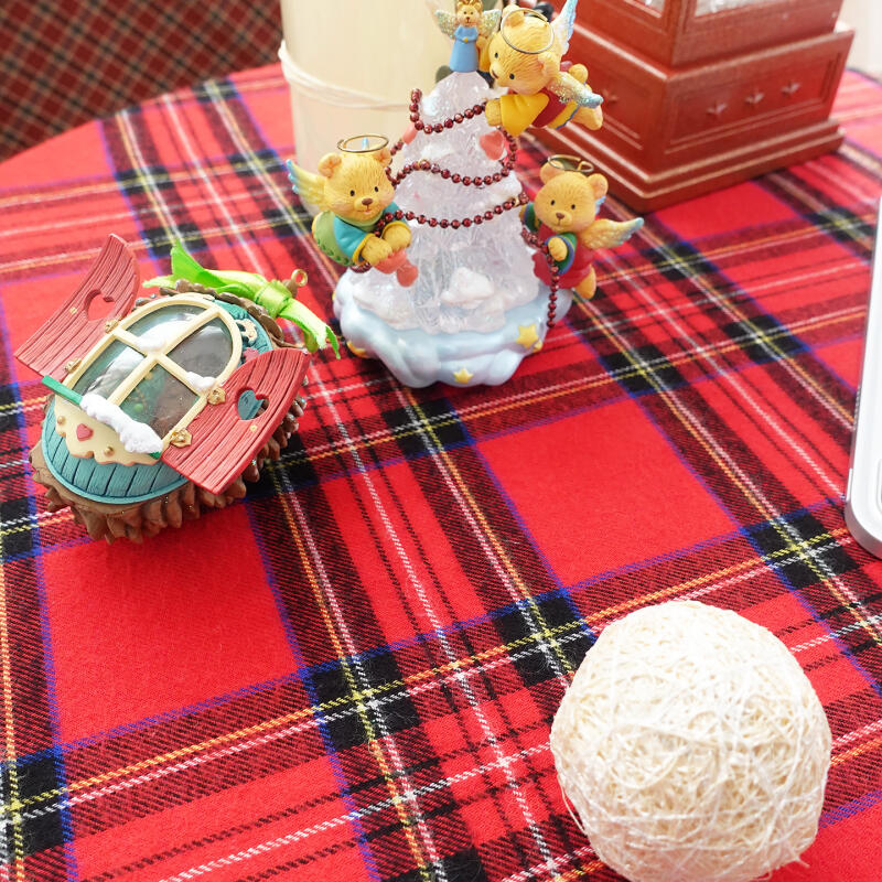 Red Tartan Check Fleece Tablecloth for 4 4 people (130x130)