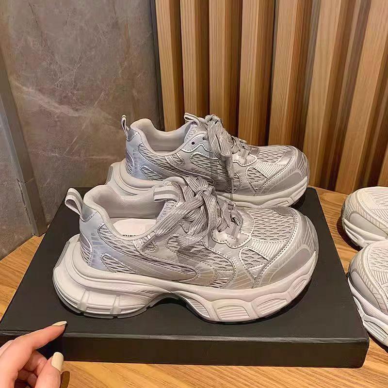 Mesh breathable fashion casual sports shoes women's platform lightweight running shoes 2025 spring new height-increasing dad shoes