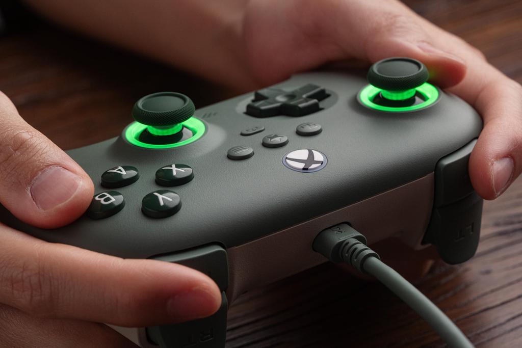 8BitDo Ultimate C Xbox Wired Controller with RGB Lighting and Hall Effect Compatible with Xbox Series X Xbox and Windows Officially Licensed Joystick,