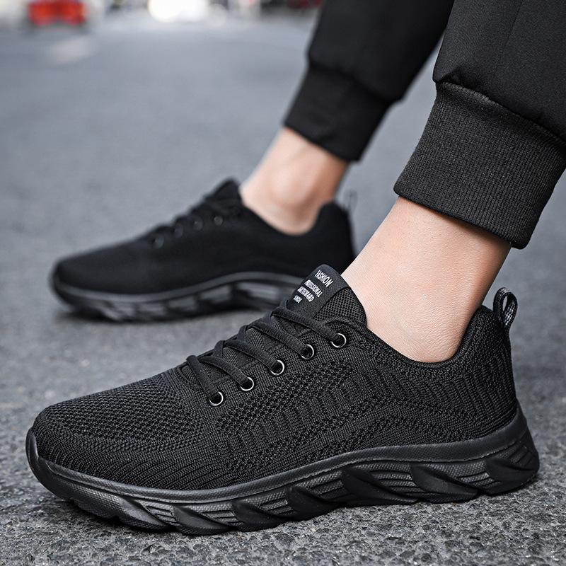 Clearance Broken code Picking up leaks Men's mesh breathable casual sports shoes Lightweight soft soles Student running shoes Work shoes Tide