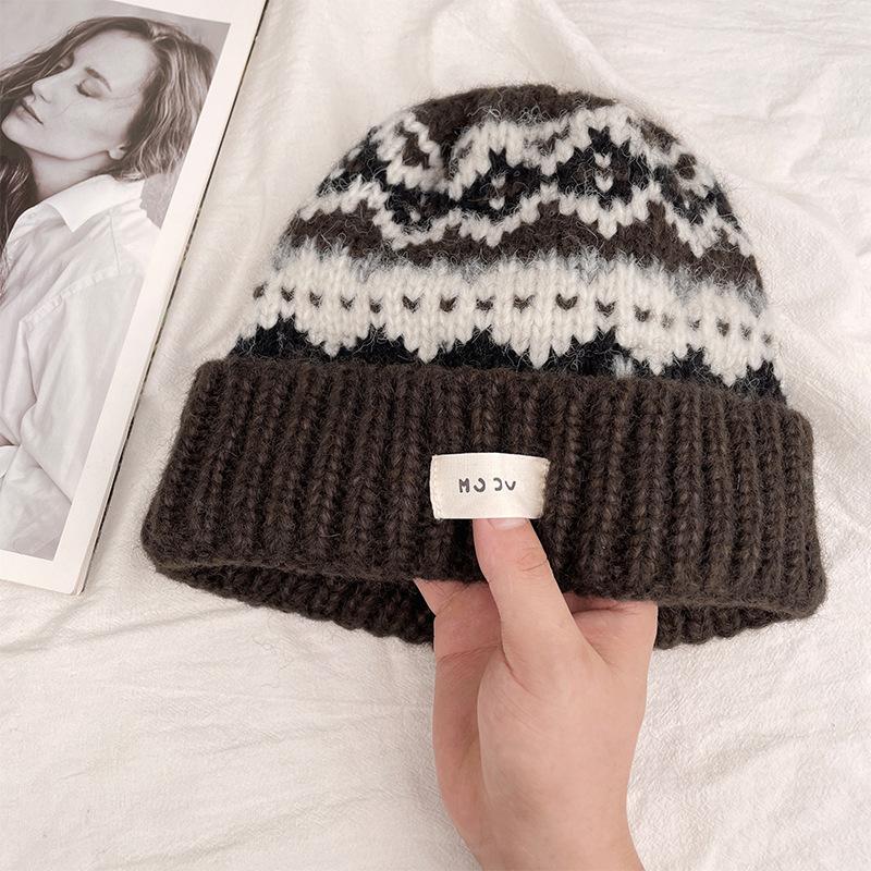 

Retro Atmosphere Knitted Hat for Women in Autumn and Winter Loose Big Head Circumference Cold Hat Warm Ear Protection Face Showing Small Woolen Hat one size