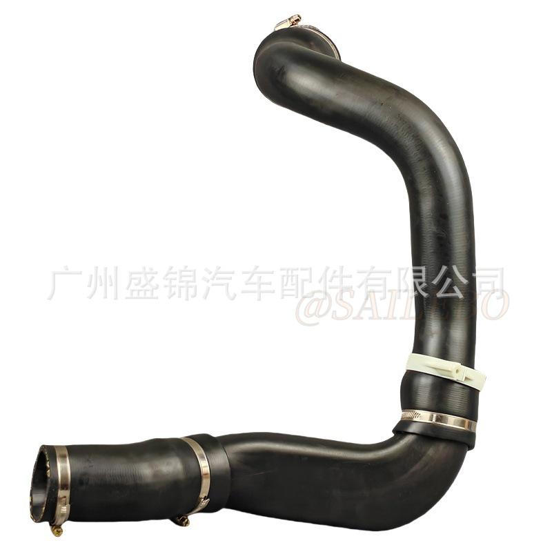 Intercooler Intake Pipe LR066429 LR002589 for Land Rover Freelander 2 Auto Parts.