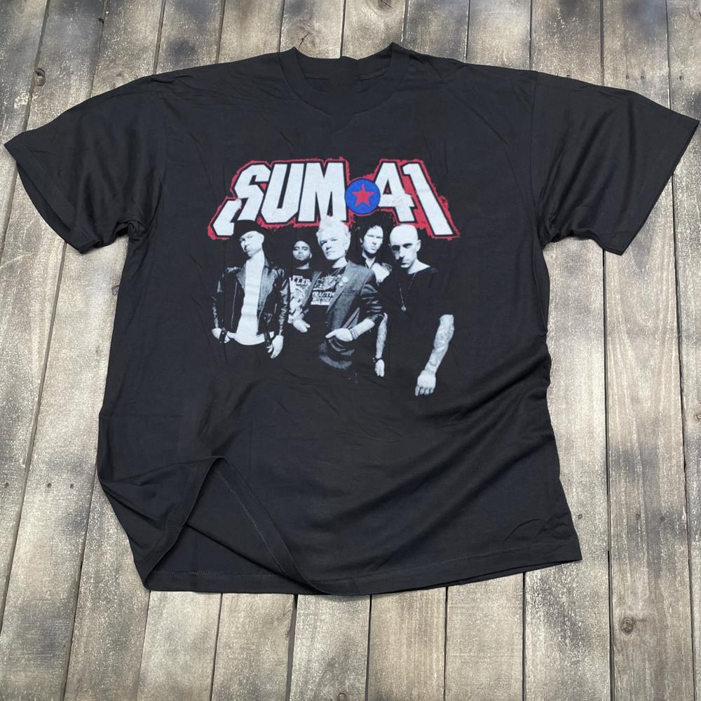 Sum 41 Band In Concert Unisex TShirt All Size S To 5XL BL2.511 Unisex T-Shirt M