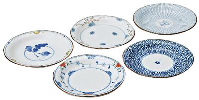 Set of Japanese Plates with Dyed and Brocade Patterns (31989)