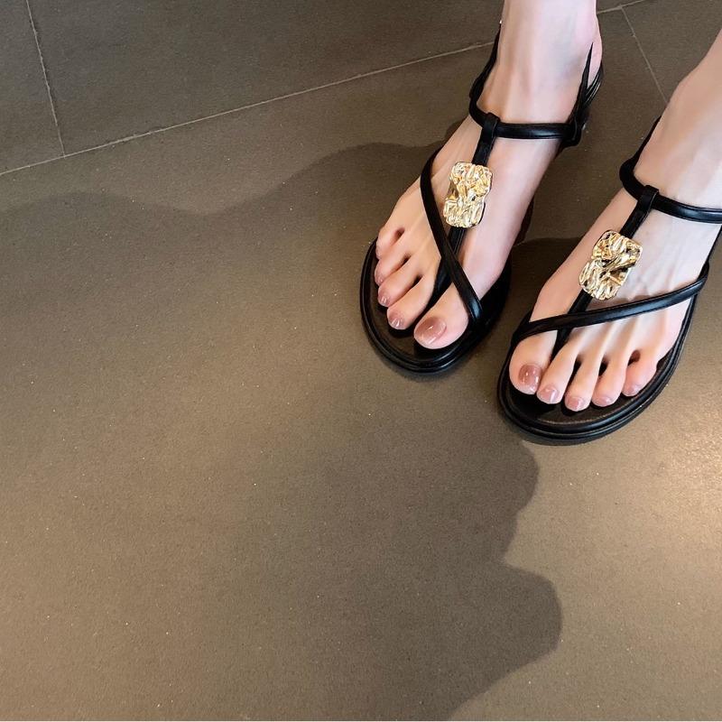 New Style of Thin-band Thick-heeled Shoes and High-heeled Flip-flops
