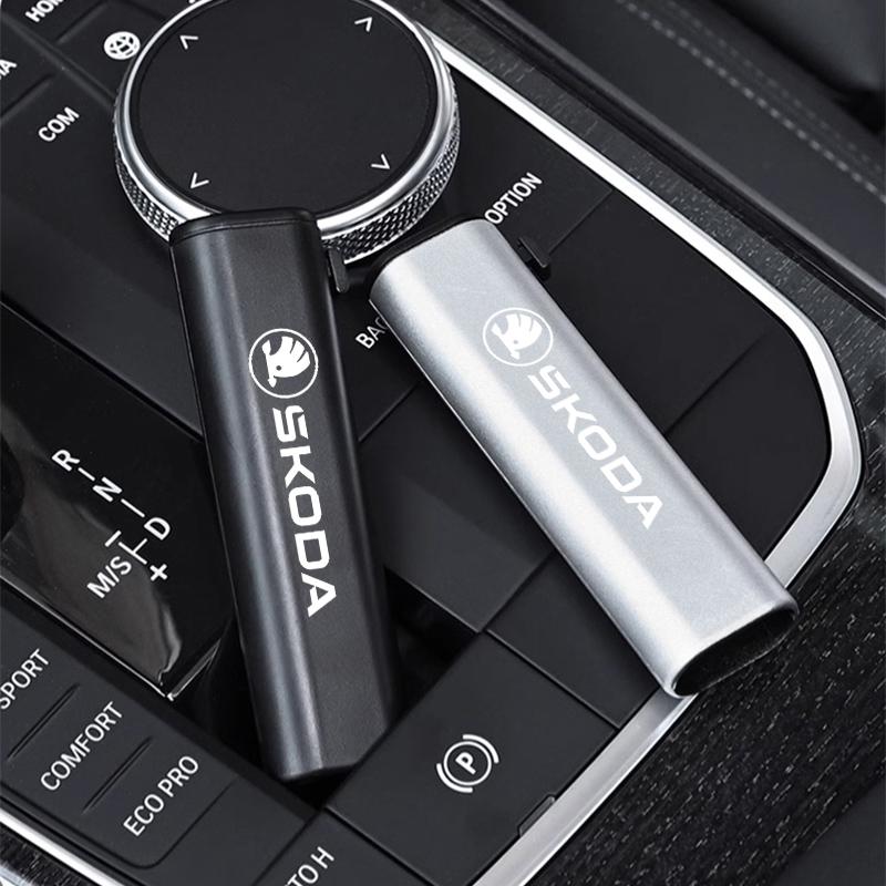 2025 New Retractable Car Cleaning Brush Dust Tool For Skoda Kylaq Elroq Kodiaq Octavia Enyaq Kamiq Scala Rapid Superb Karoq Fabi