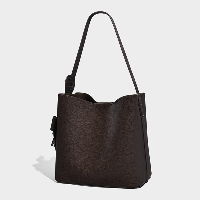 

2025 New Lychee Pattern Bucket Bag Crossbody Bag European and American Retro Niche Design Large Capacity Bag Simple Women s Bag кофейный