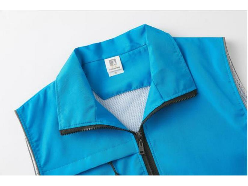 Prémiová dvouvrstvá dobrovolnická vesta se třemi kapsami pro charitativní a pracovní akce