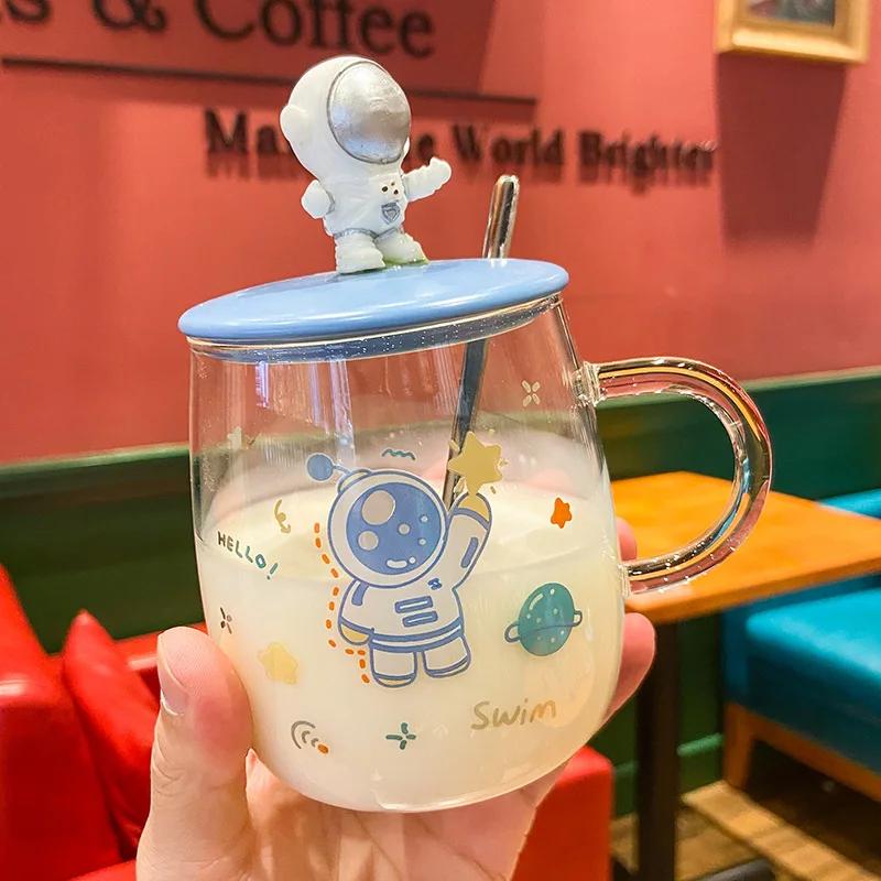Creative Space Astronaut Spoon Glass With Lid Mug for Coffee Cup Cups for Coffee and Tea Beautiful Tea Mugs New Year Mugs Beer