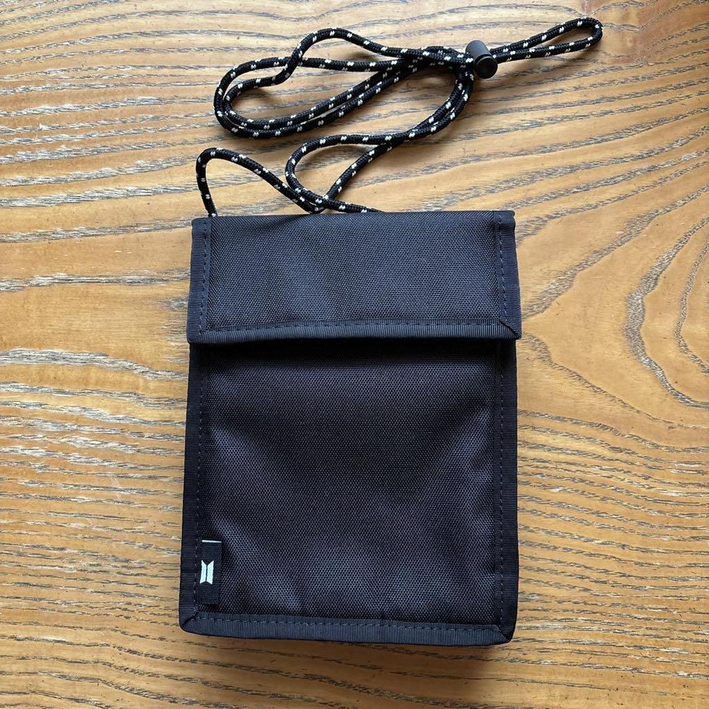 [USED] BTS Pop-Up Crossback in Black