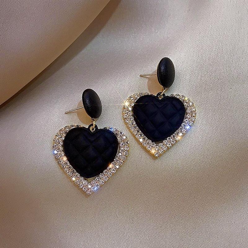 Silver Needle Korean New Product High Sense Rhombus Flash Diamond Love Earrings Temperament Personality Versatile Earrings Women