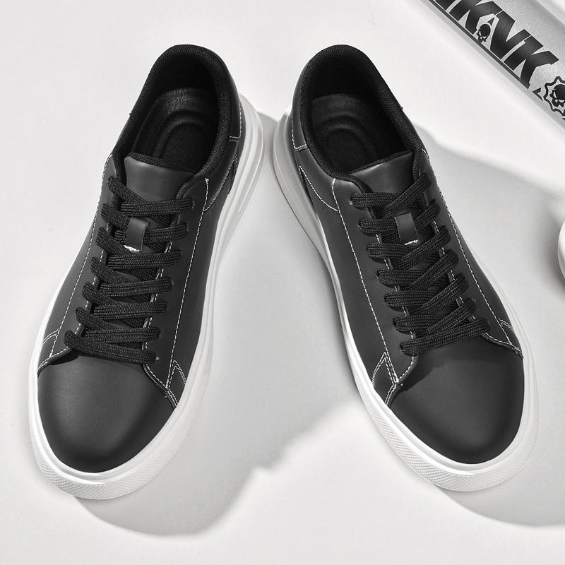 2026 New Mens Fashion Genuine Leather Board Shoes Comfy Flat Designer Lace Up Comfy Casual Leather Oxford Shoes Outdoor Sneakers