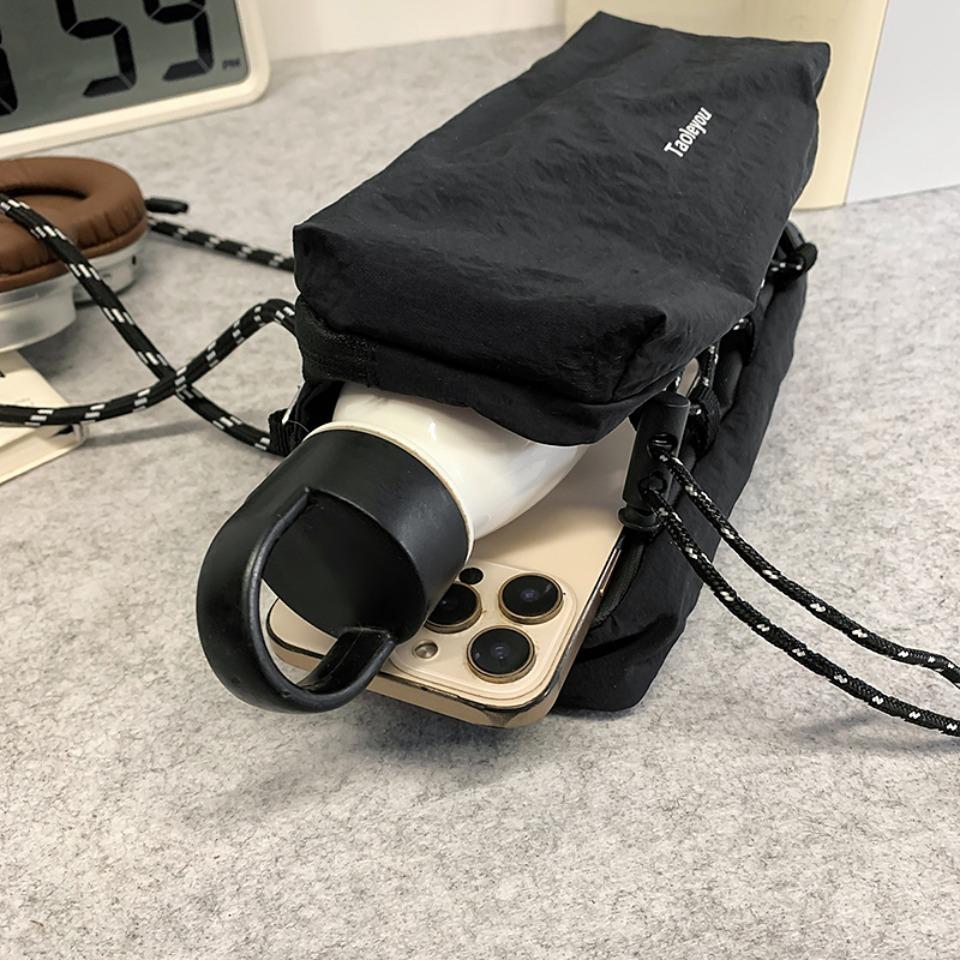 Unisex Sport Umhängetasche Große Kapazität Schultertasche für Männer Frauen, Strapazierfähiger Nylon Wander-Reiserucksack