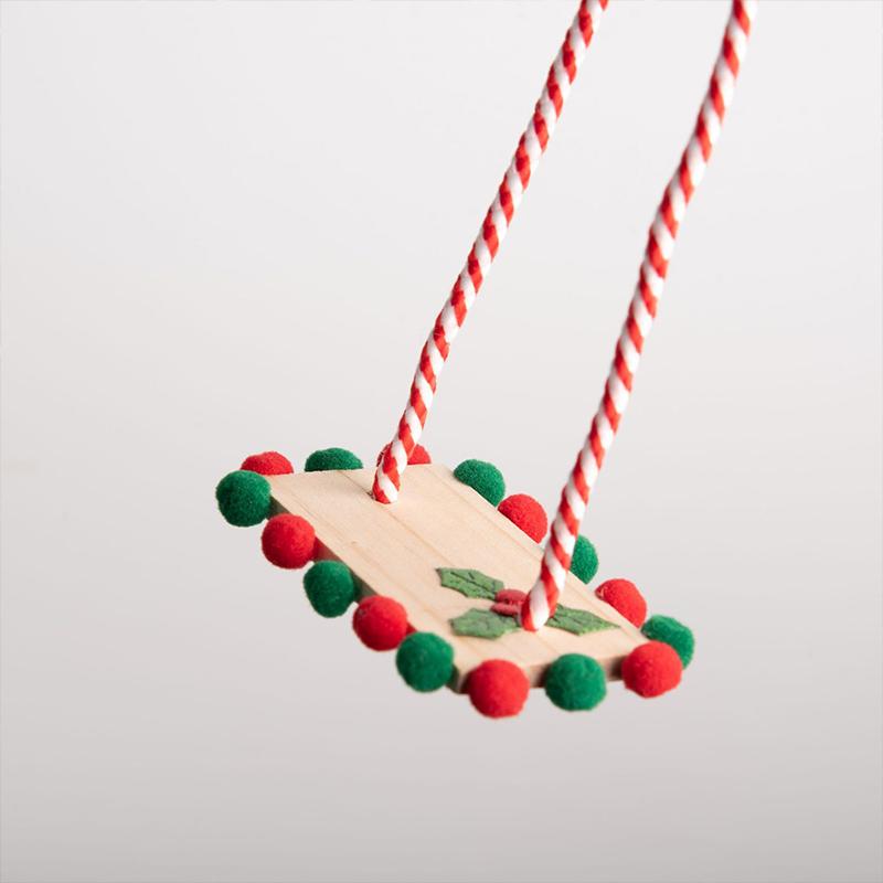 1PCS Dollhouse Mini Christmas Bookshelf Elf Doll Swing Christmas Scene Props Decoration Accessories