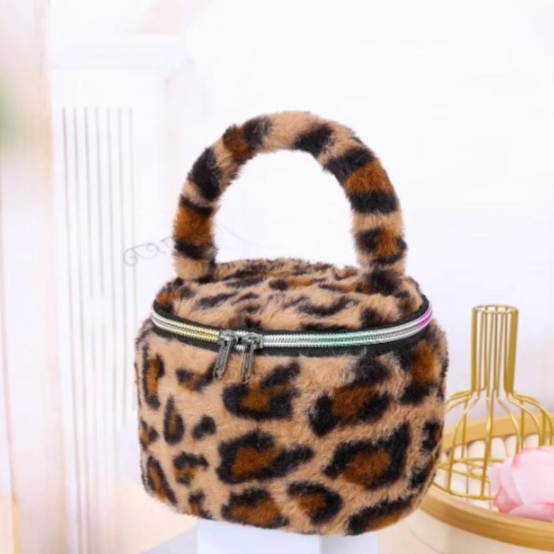 New Large Capacity Makeup Bag with Leopard Pattern High Beauty Makeup Bag Travel Cosmetics Storage Makeup Bag