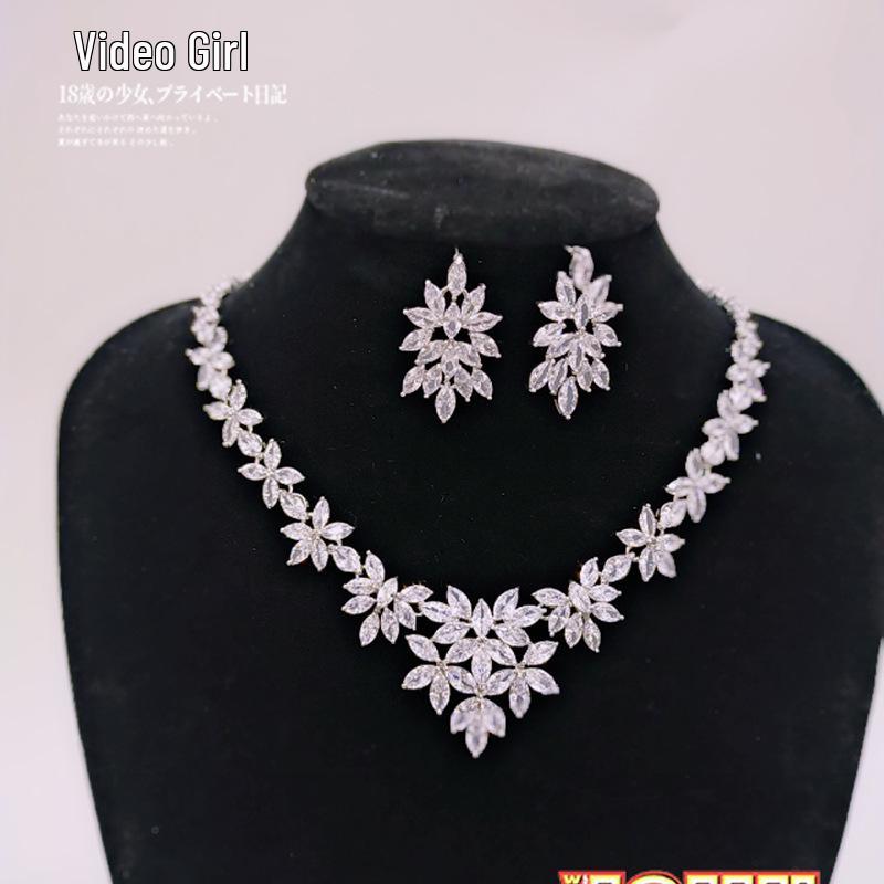 

Комплект колье и серег с цирконом «Ледяной цветок»: Ручная работа, Инкрустированные Полные Бриллианты для Свадеб и Вечеров белый