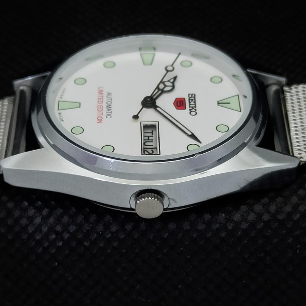 OROLOGIO VINTAGE SEIKO 5 AUTOMATICO GIAPPONESE DA UOMO GIORNO/DATA RINNOVATO a266365-8