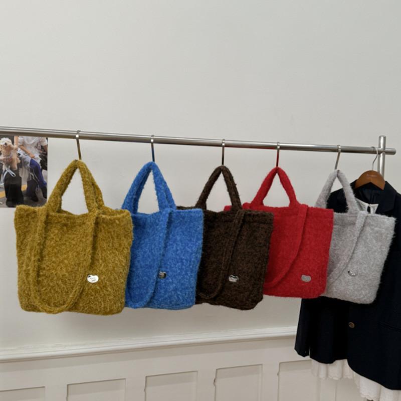 Plush Fashion Single Shoulder Bag For Women With Inner Pouch And Casual Style For Work