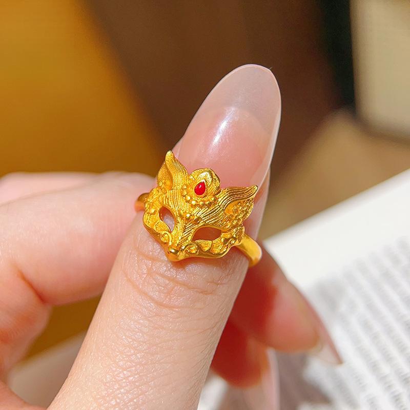 Gold-Plated Fox Mask Ring for Women - Luxurious, Niche, High-End Accessory