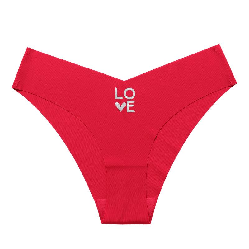 

Large size sexy love printed underwear women s European and American ice silk seamless pure cotton crotch breathable yoga briefs without buttocks S ярко-красный