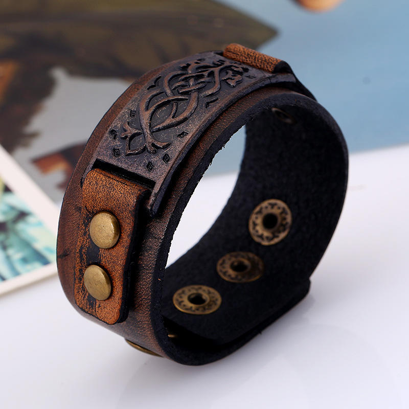Retro Totem Pattern Cowhide Leather Buckled Wristband Bracelet For Men Handmade Adjustable Bracelet Punk Accessories Couple Gift