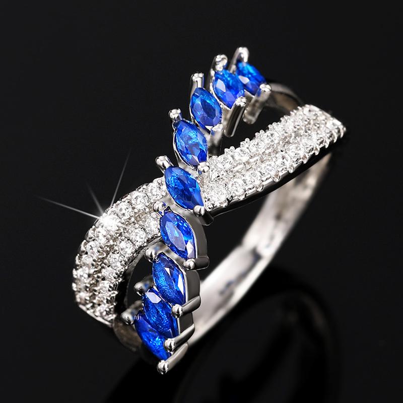 Huitan Gorgeous Fashion Cross Ring Bright Blue/White Zirconia Finger Accessories for Women Luxury Trendy Party Jewelry for Lady