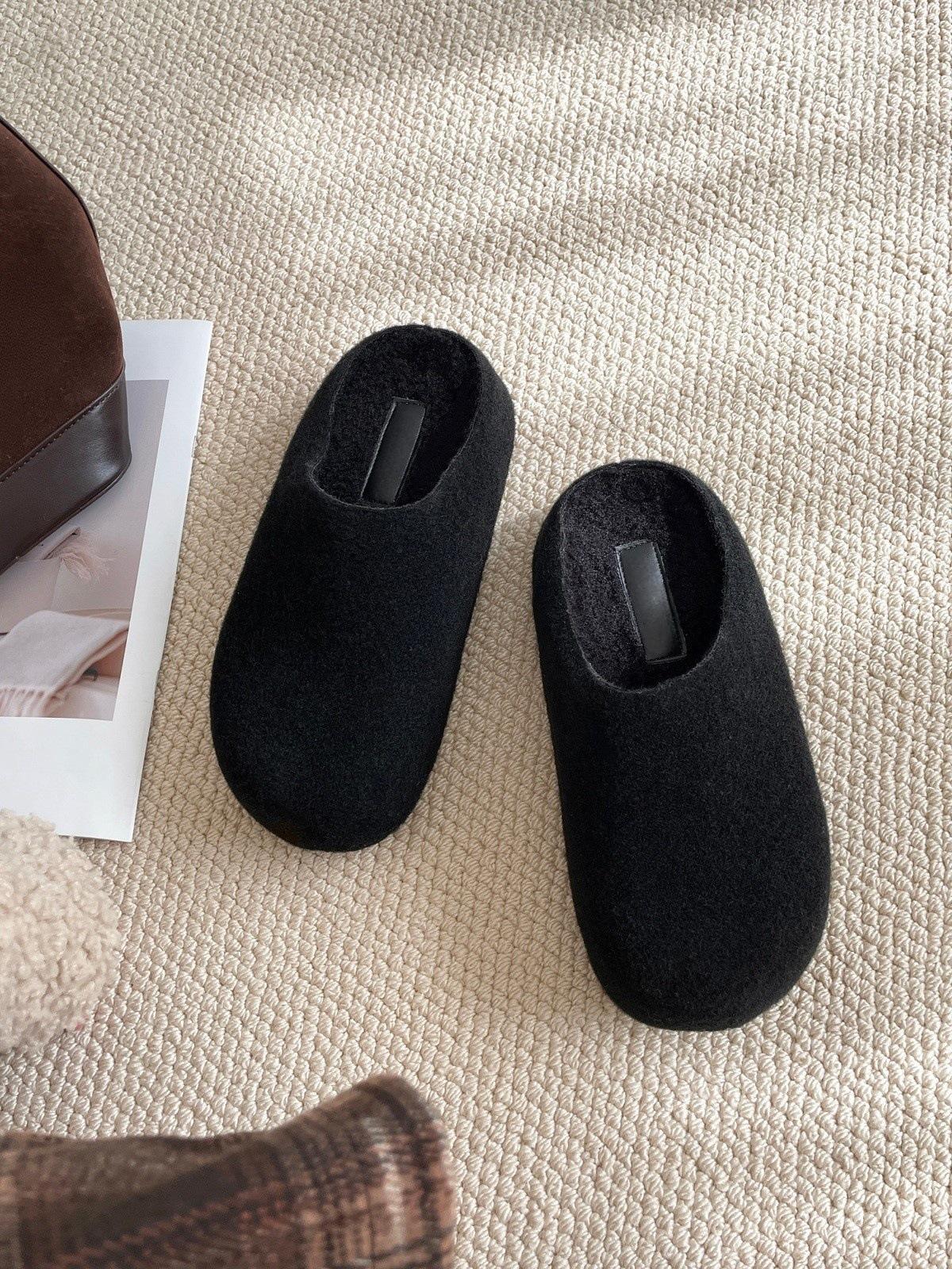 

Small inner height increase thick-soled Birkenstocks high-end fluffy shoes lazy autumn and winter bag head half slippers single shoes 40 чорний