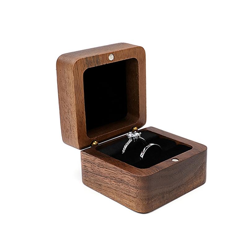 Luxury Jewelry Display Box Proposal Wedding Ring Storage Organizer Packaging Wedding Walnut Wooden Jewelry Ring Box for Gift
