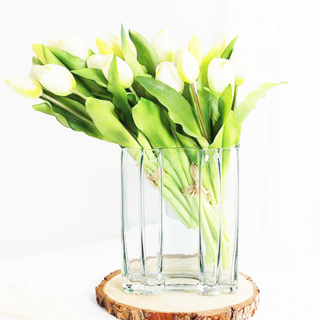 Fake Tulip Bouquet Easy to Maintain and Wipe Clean for Long Lasting Beauty
